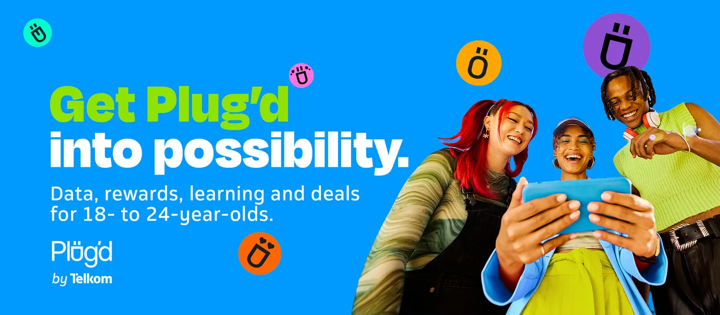Young adult using Plug’d by Telkom on smartphone